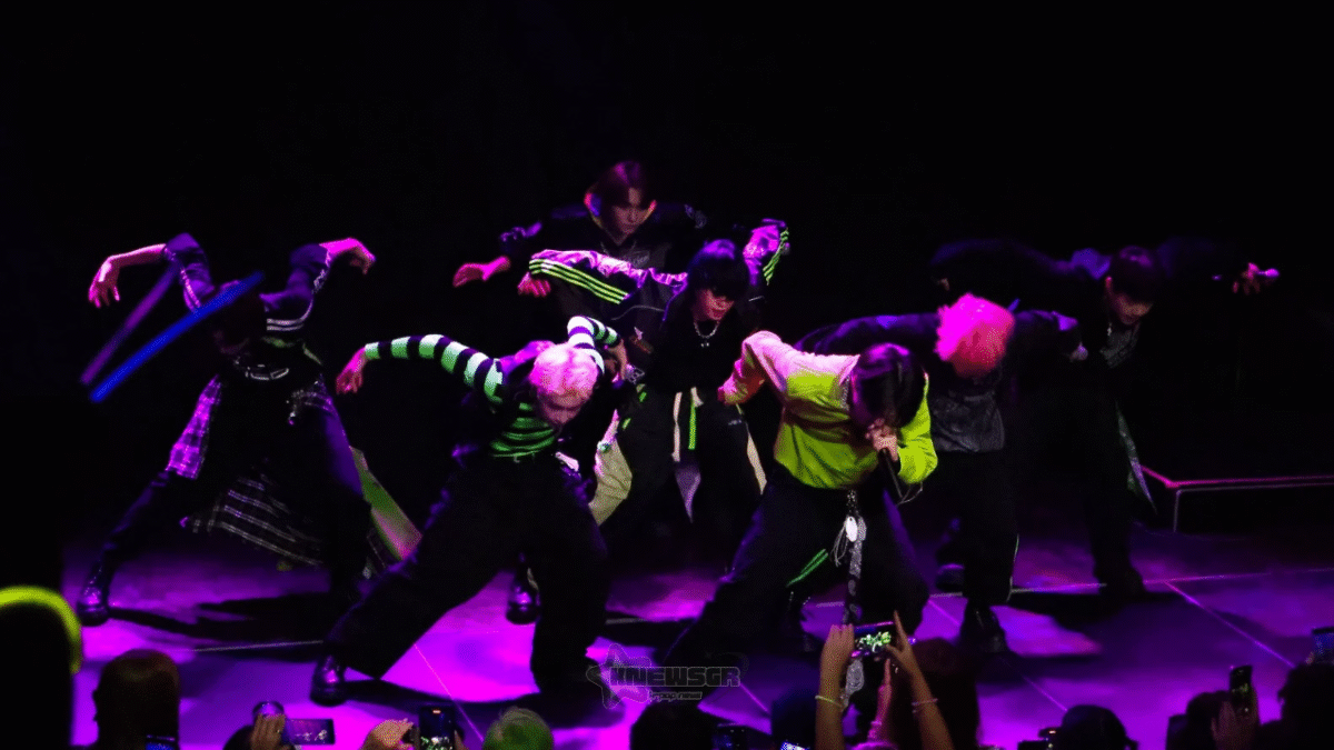 TRENDZ concert in Athens, Greece, 'GLOW' Tour