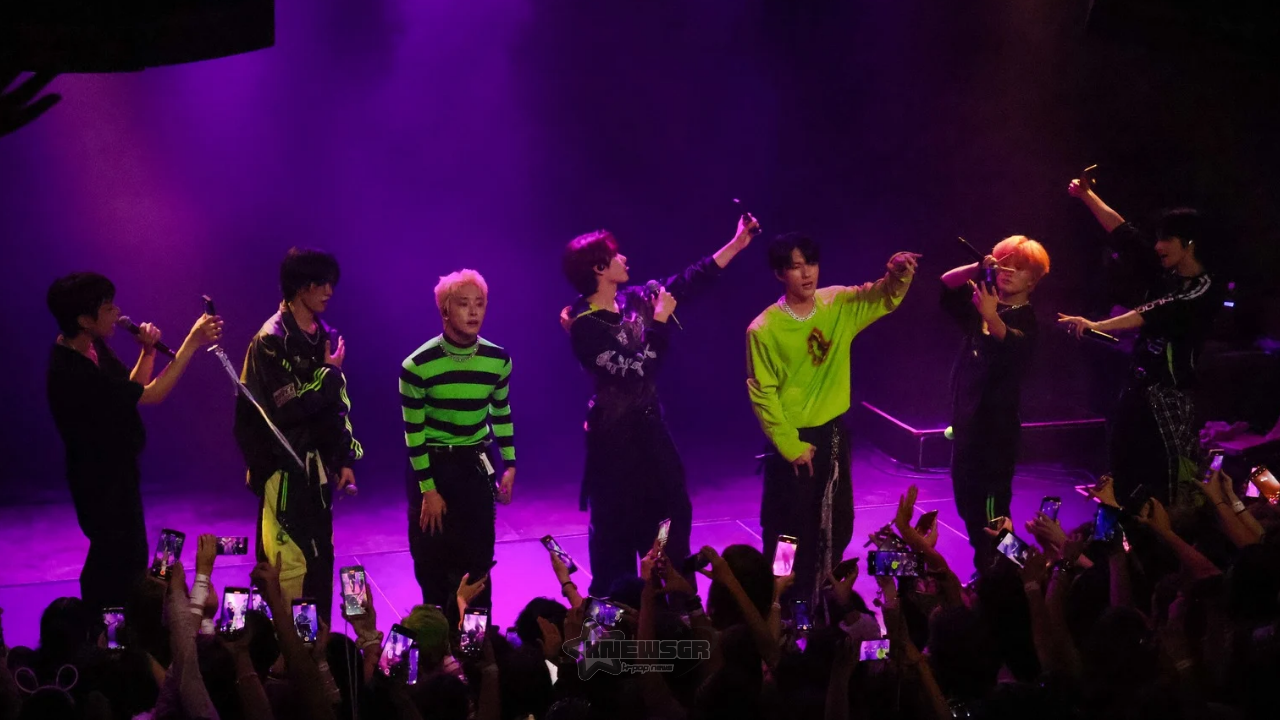 TRENDZ concert in Athens, Greece, 'GLOW' Tour TRENDZ concert in Athens, Greece, 'GLOW' Tour